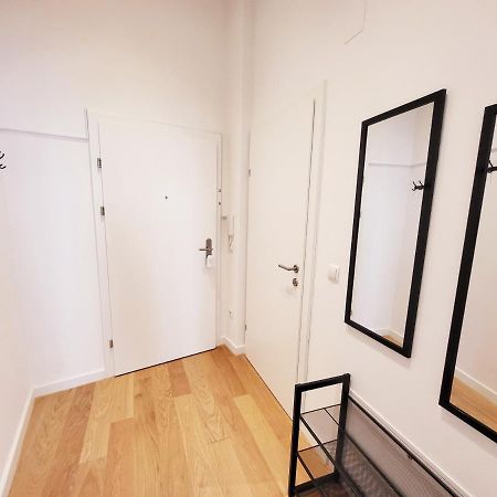 Novara City Apartment Wina Bagian luar foto