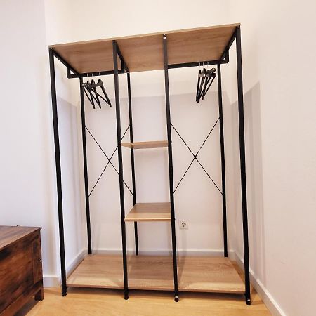 Novara City Apartment Wina Bagian luar foto