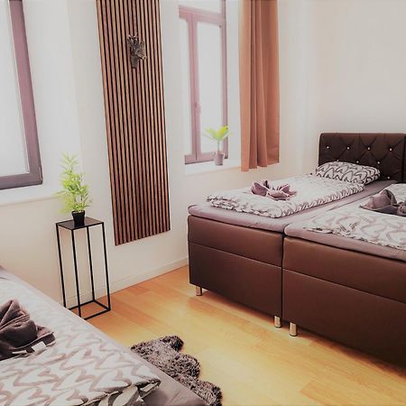 Novara City Apartment Wina Bagian luar foto